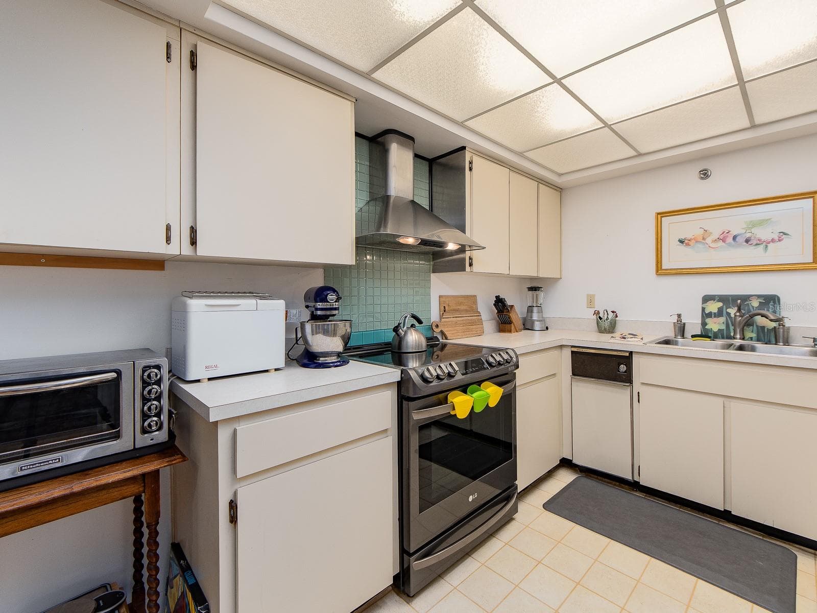 Condominium at 1480 GULF BLVD #612, CLEARWATER BEACH, photo 15 of 44