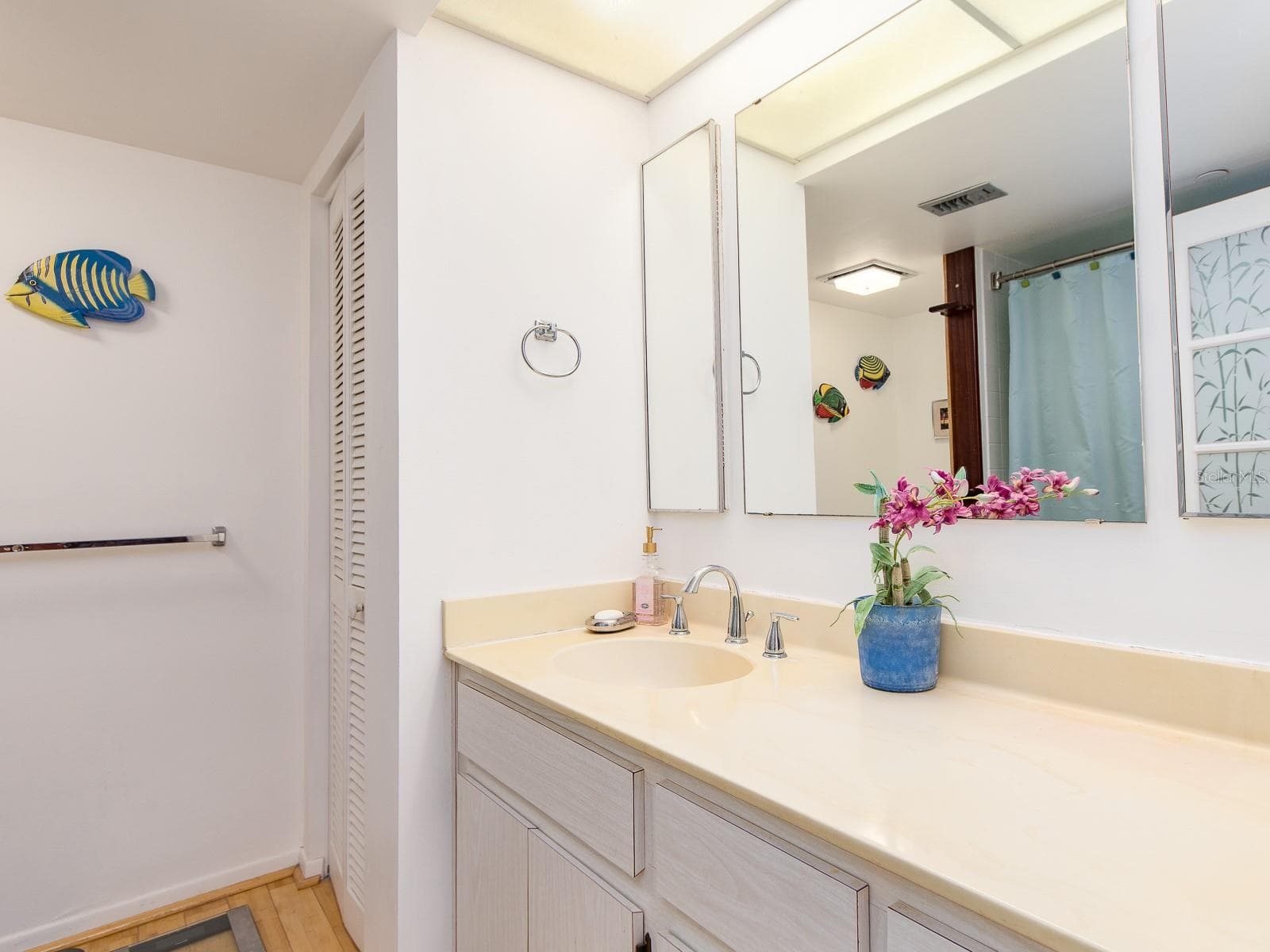Condominium at 1480 GULF BLVD #612, CLEARWATER BEACH, photo 25 of 44