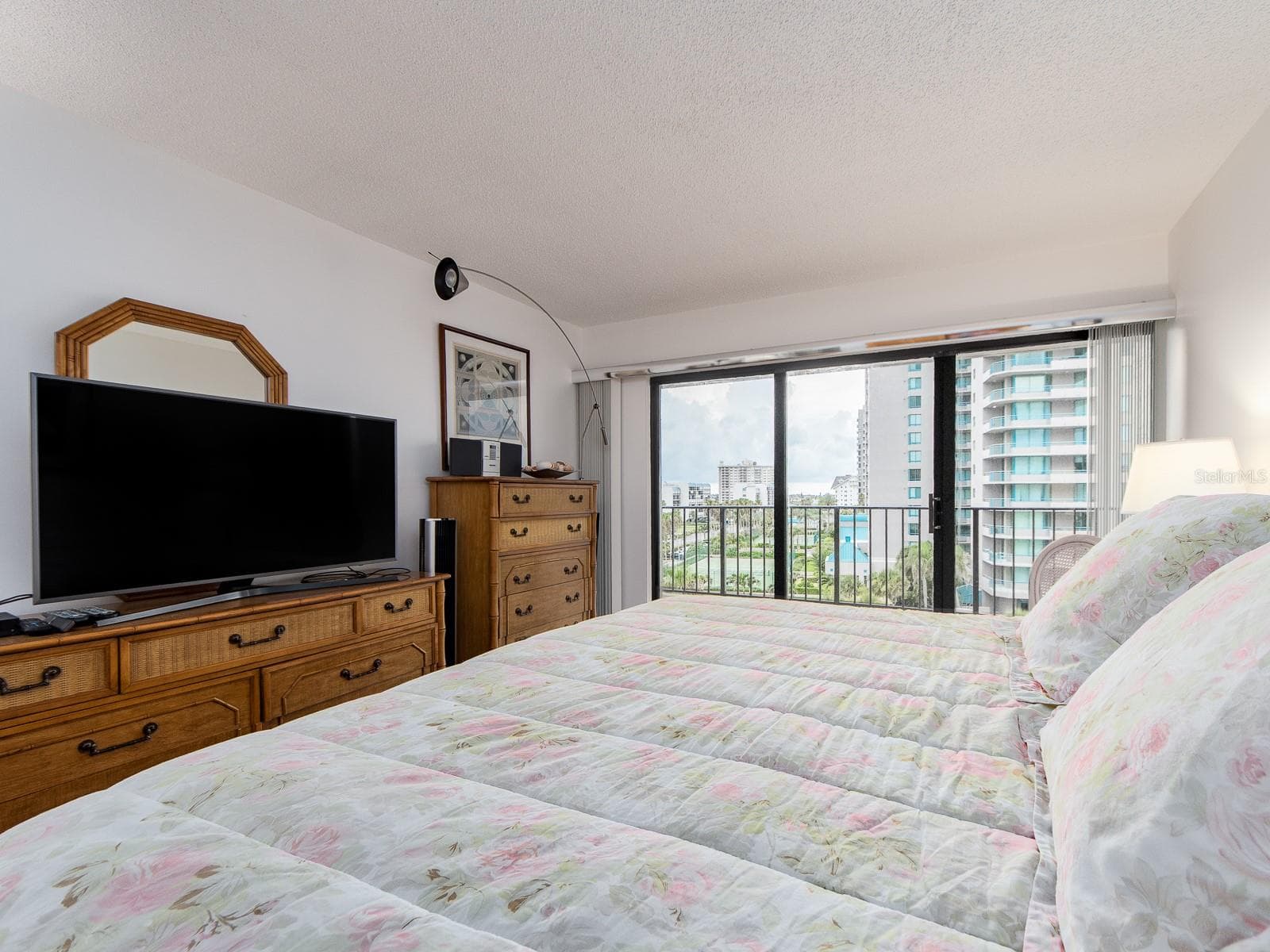 Condominium at 1480 GULF BLVD #612, CLEARWATER BEACH, photo 30 of 44