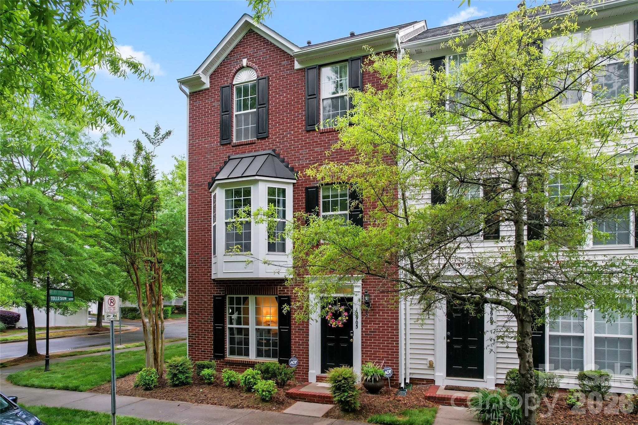 Townhouse at Charlotte, photo 3 of 32