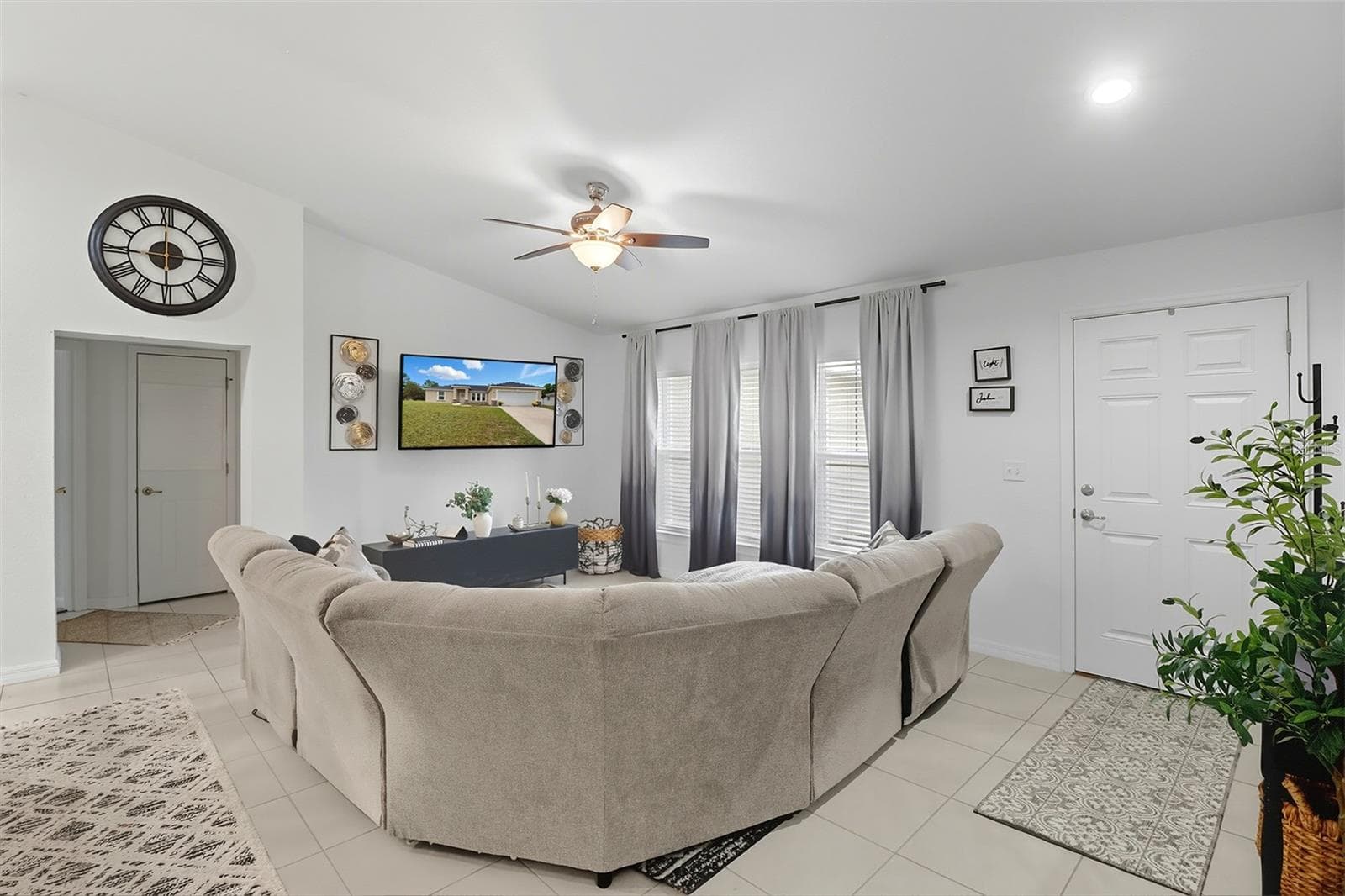 Single Family Residence at 6651 SW 151ST LOOP, OCALA, photo 4 of 39