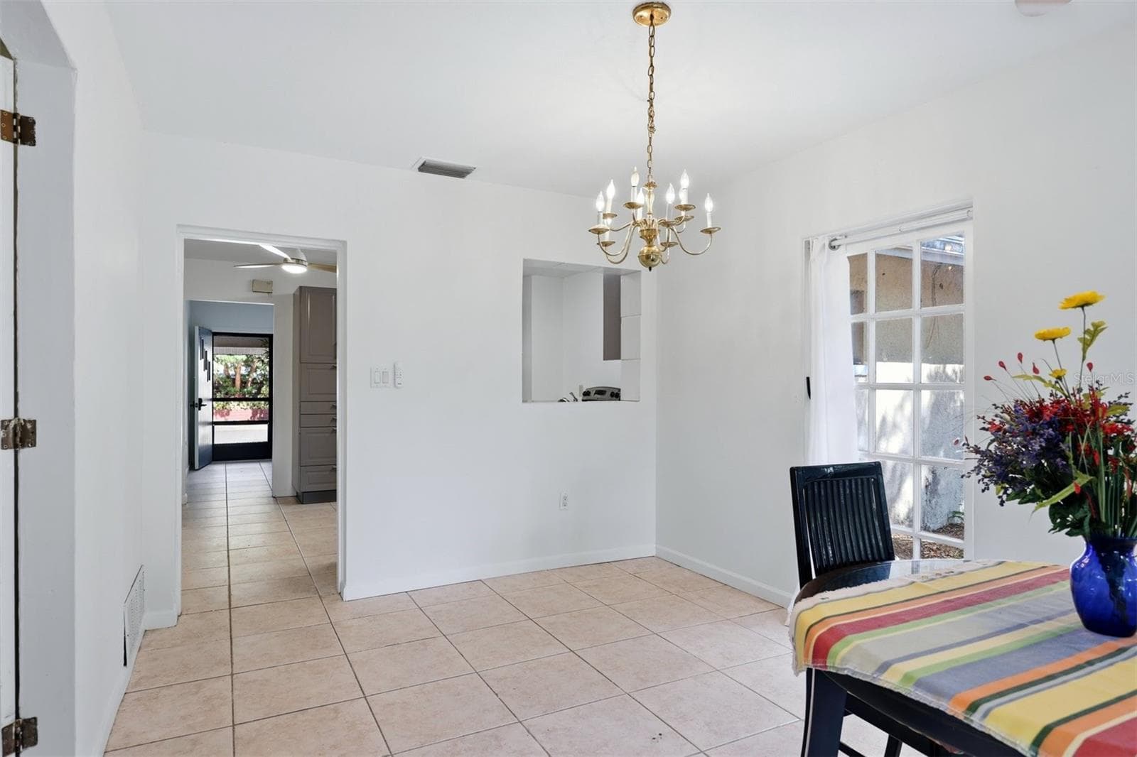 Spacious dining area - 4003 BOOTH PL, SARASOTA