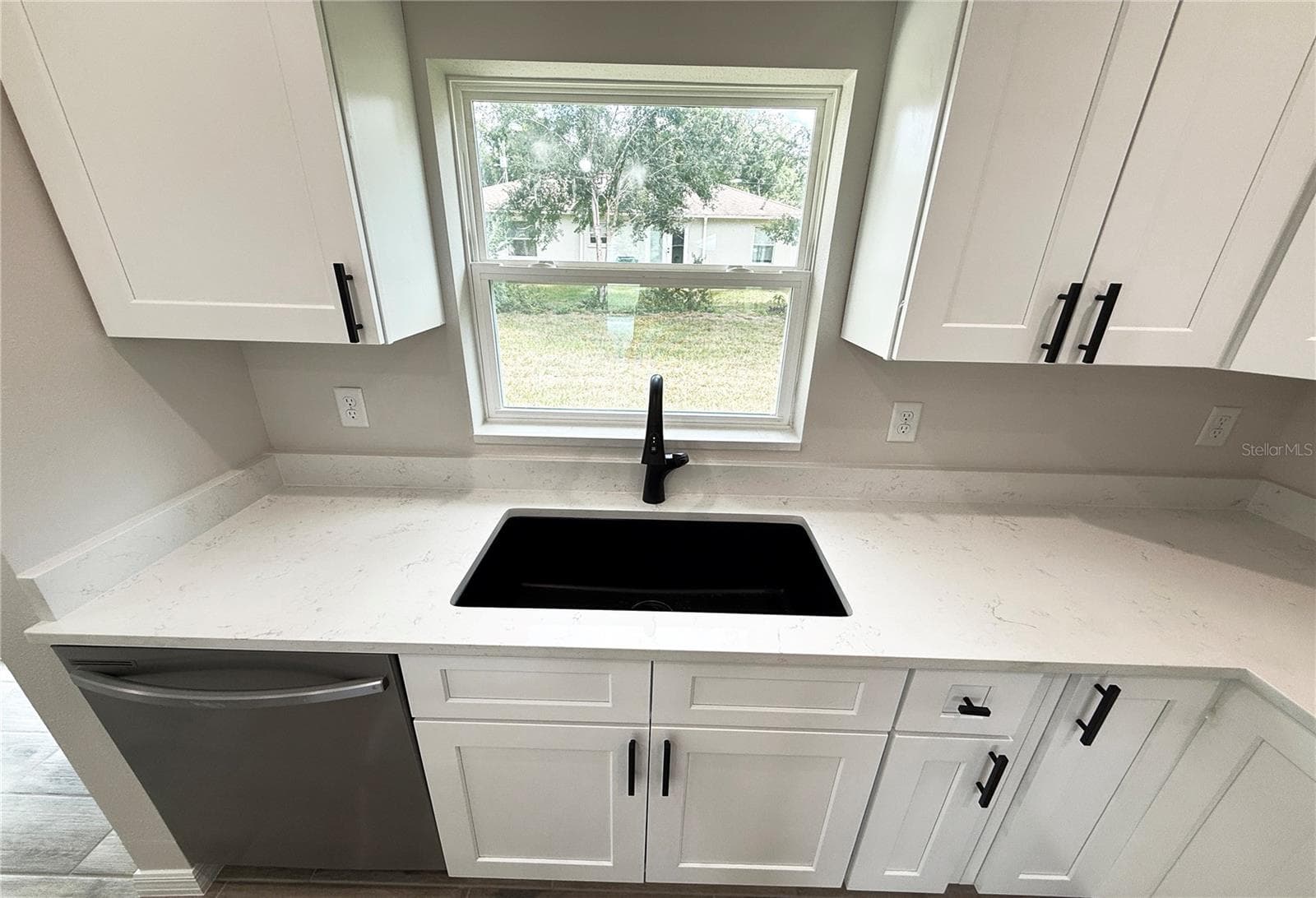 kitchen window - 5687 NW 57TH ST, OCALA