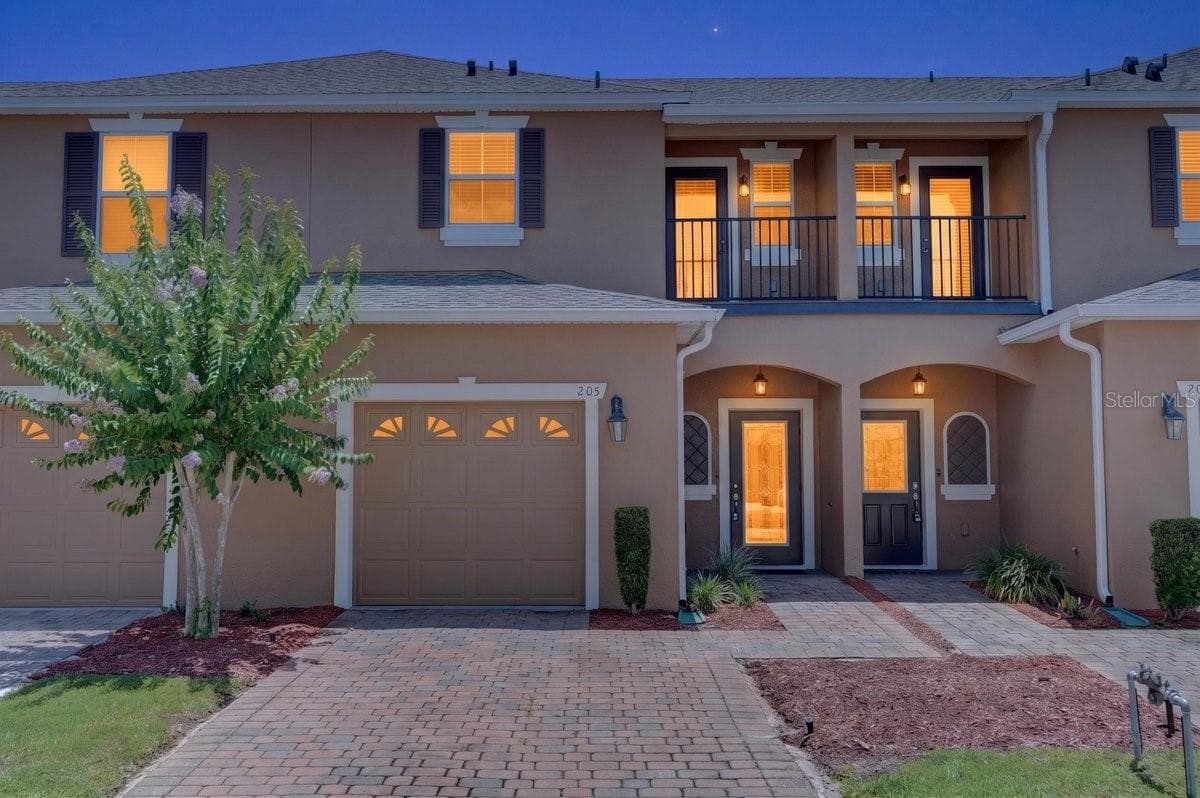 Townhouse at 205 WENTWORTH GRANDE DR, DAYTONA BEACH, photo 9 of 62