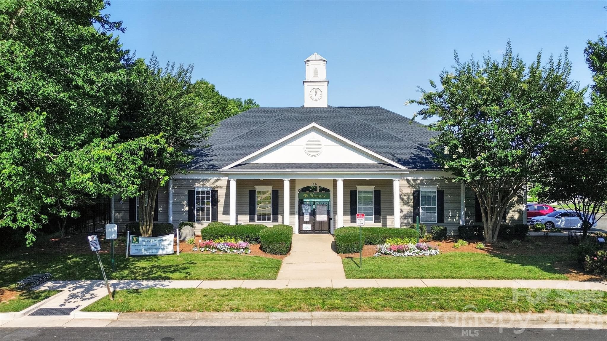 Clubhouse - Charlotte