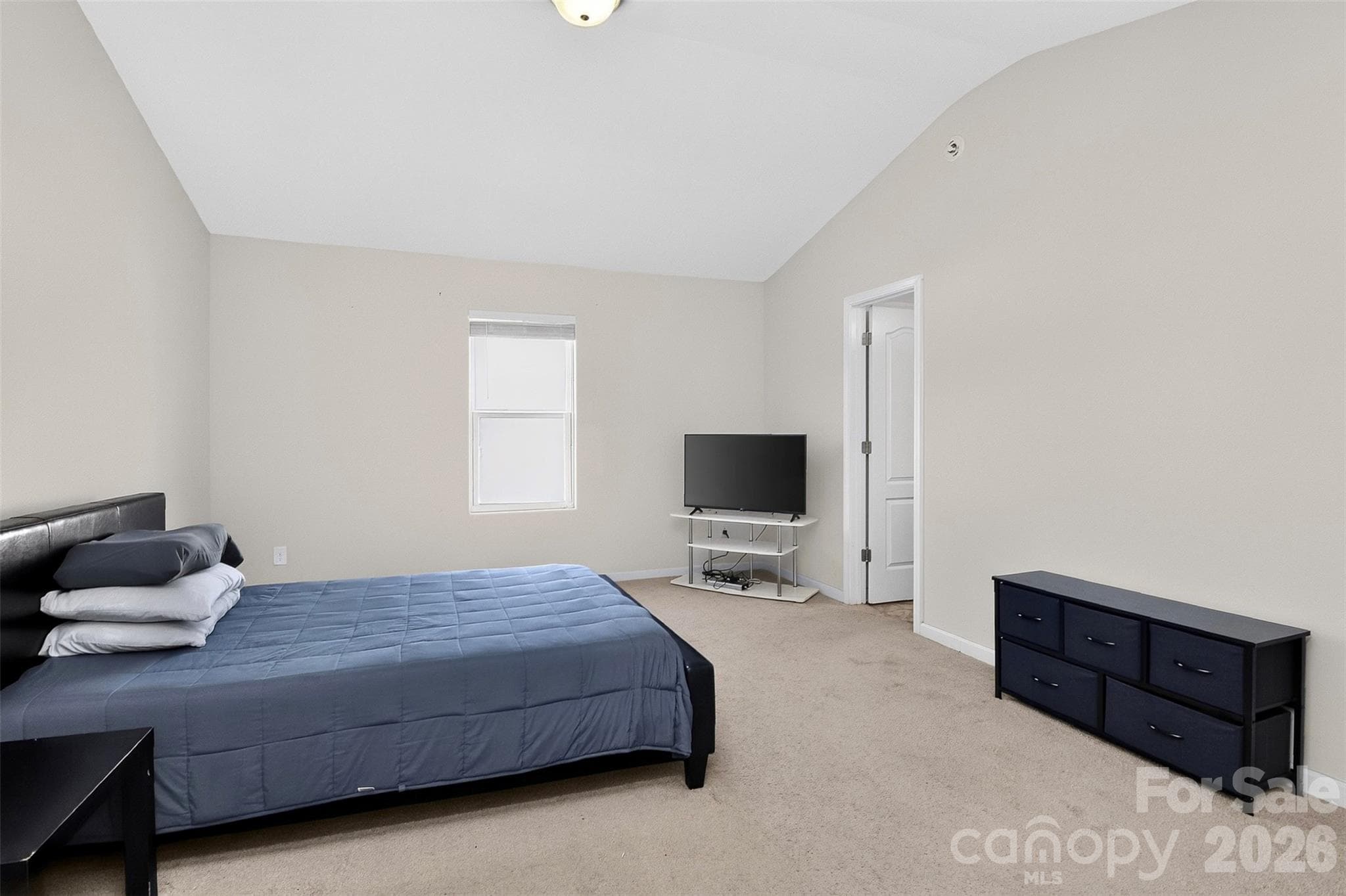Primary Bedroom - Charlotte