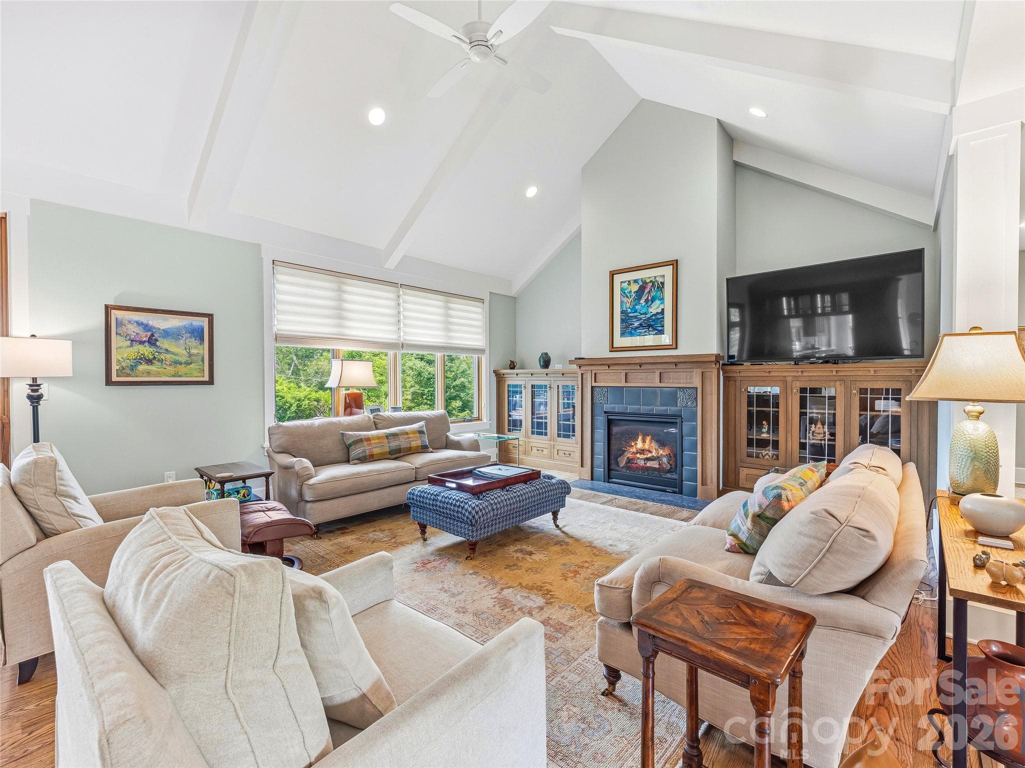 Bright open Living Room - Asheville