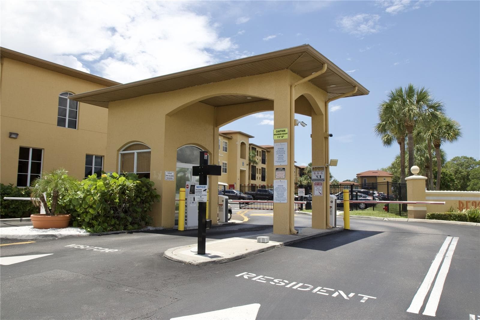 Condominium at 4323 BAYSIDE VILLAGE DR #306, TAMPA, photo 28 of 29