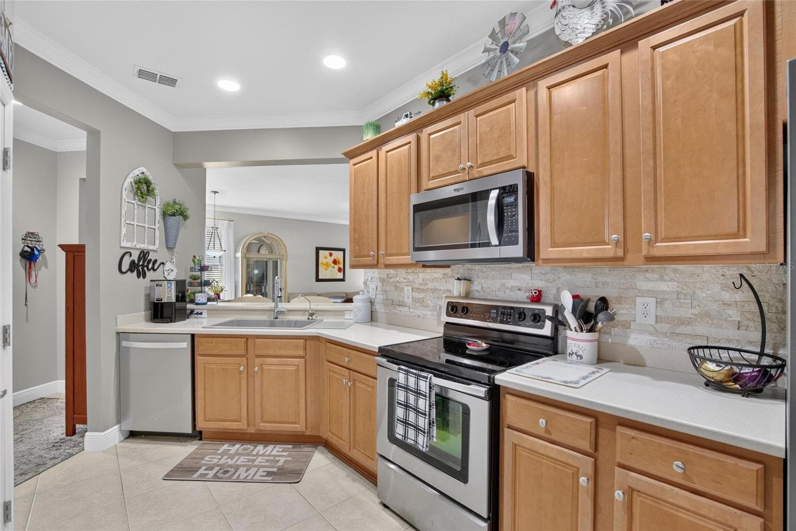 Kitchen - 342 BLUEWATER FALLS CT, APOLLO BEACH
