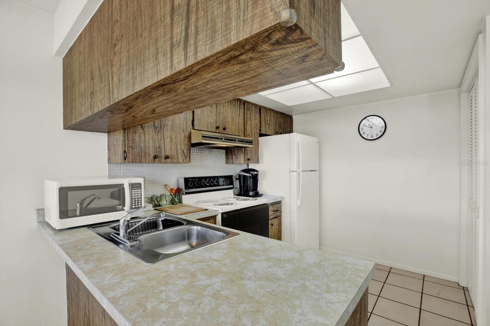 Condominium at 315 58TH ST #D, HOLMES BEACH, photo 6 of 18