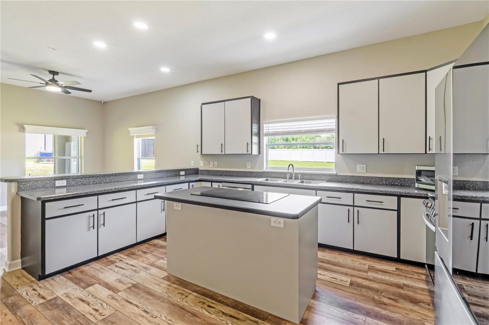 Single Family Residence at 2287 N SPRING GARDEN AVE, DELAND, photo 18 of 49