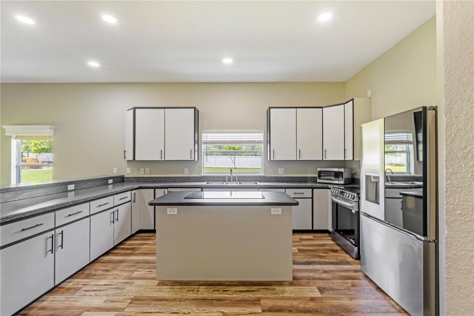 Single Family Residence at 2287 N SPRING GARDEN AVE, DELAND, photo 19 of 49
