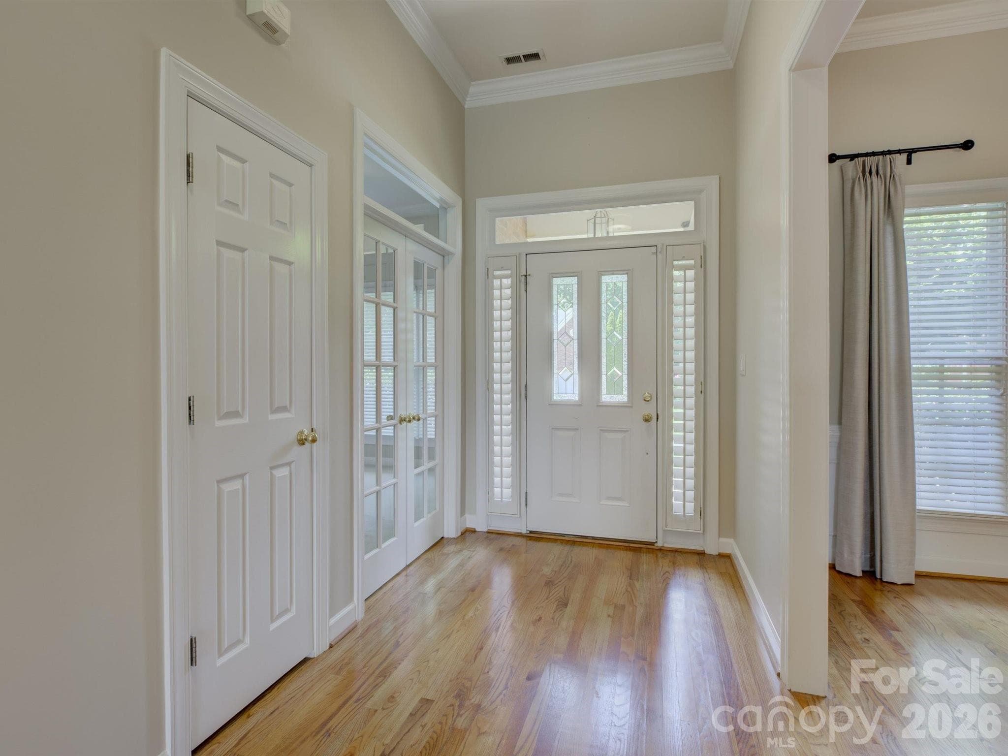 Single Family Residence at 10119 Victoria Mill Court, Charlotte, photo 11 of 48