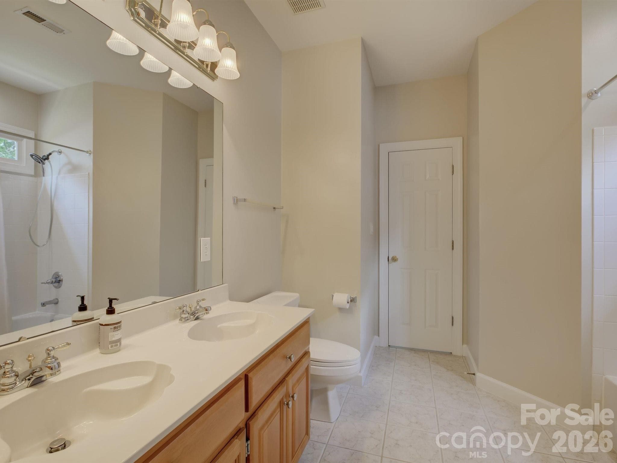 Second full bath with access from second and third bedrooms - 10119 Victoria Mill Court, Charlotte