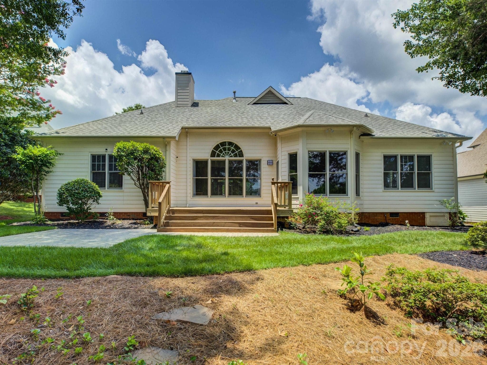 Single Family Residence at 10119 Victoria Mill Court, Charlotte, photo 38 of 48