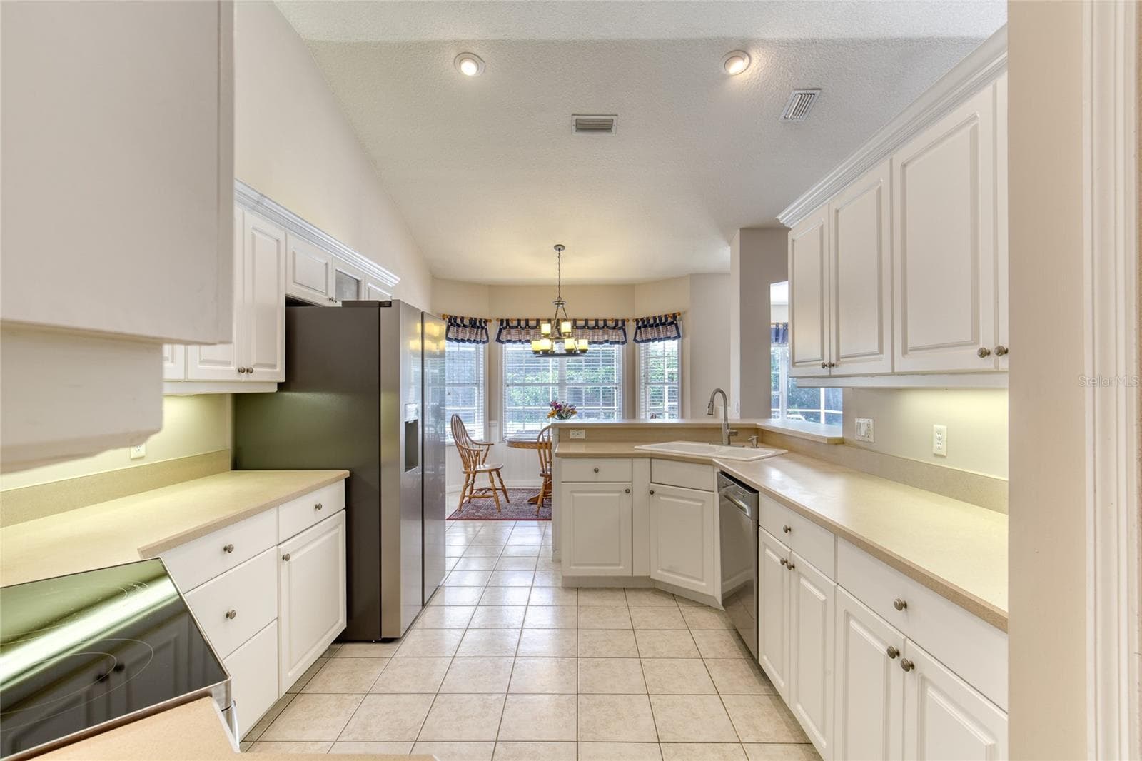 Single Family Residence at 5 WATERCLIFF LN, ORMOND BEACH, photo 28 of 77