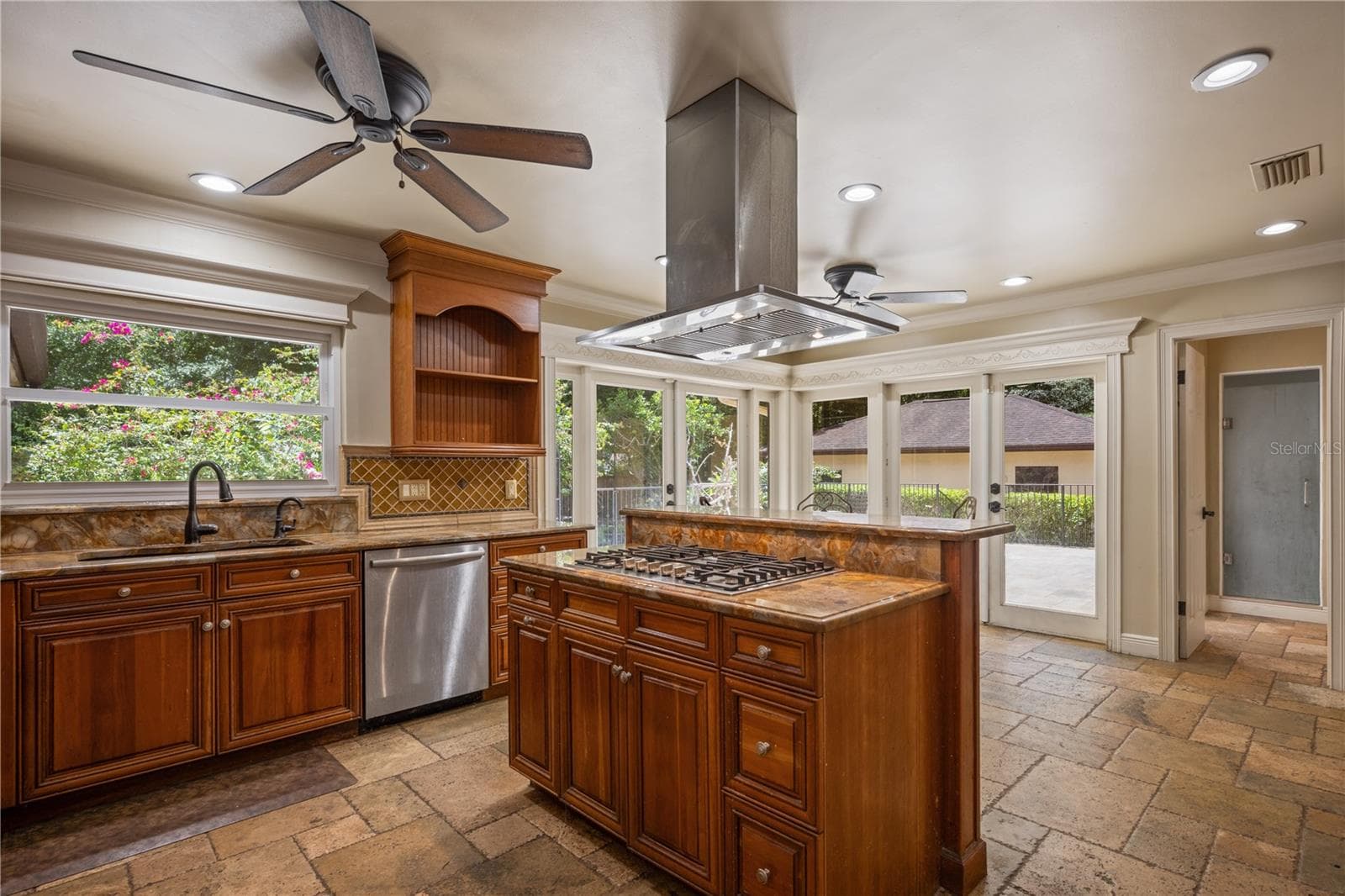 Single Family Residence at 2009 WOODY DR, WINDERMERE, photo 14 of 43