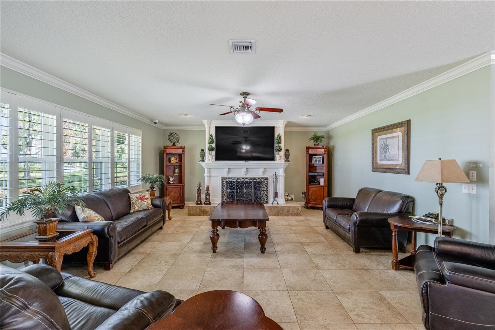 Single Family Residence at 32834 LAKESHORE DR, TAVARES, photo 47 of 86