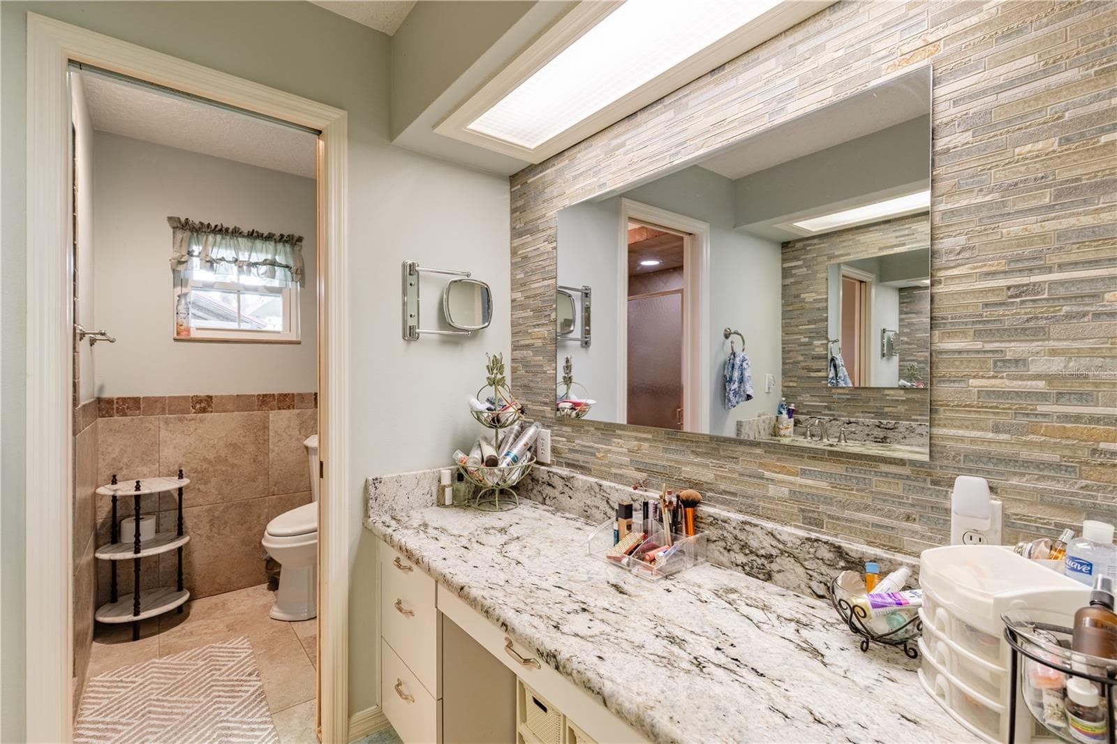 Primary Bathroom - 32834 LAKESHORE DR, TAVARES