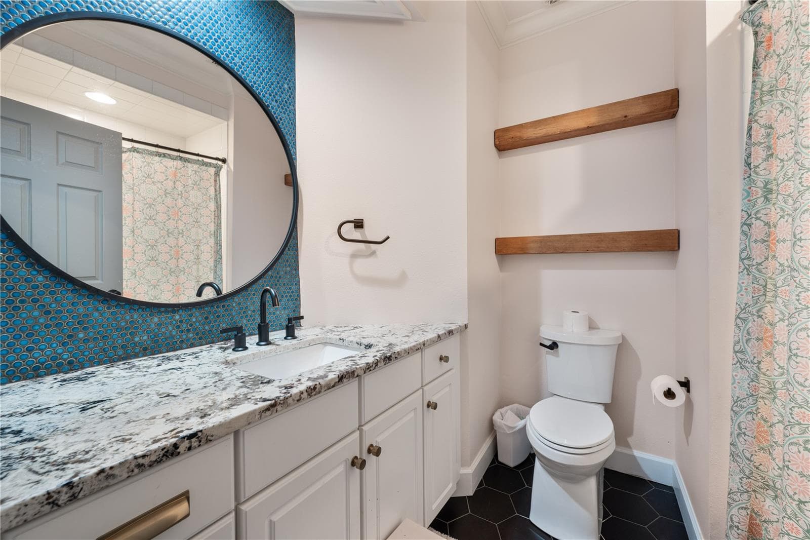 Single Family Residence at 5120 LAKE IN THE WOODS BLVD, LAKELAND, photo 37 of 61