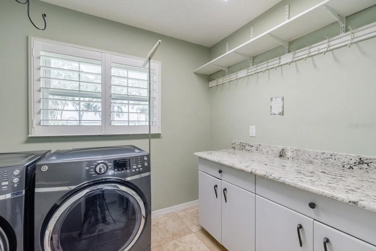 Single Family Residence at 32834 LAKESHORE DR, TAVARES, photo 64 of 86