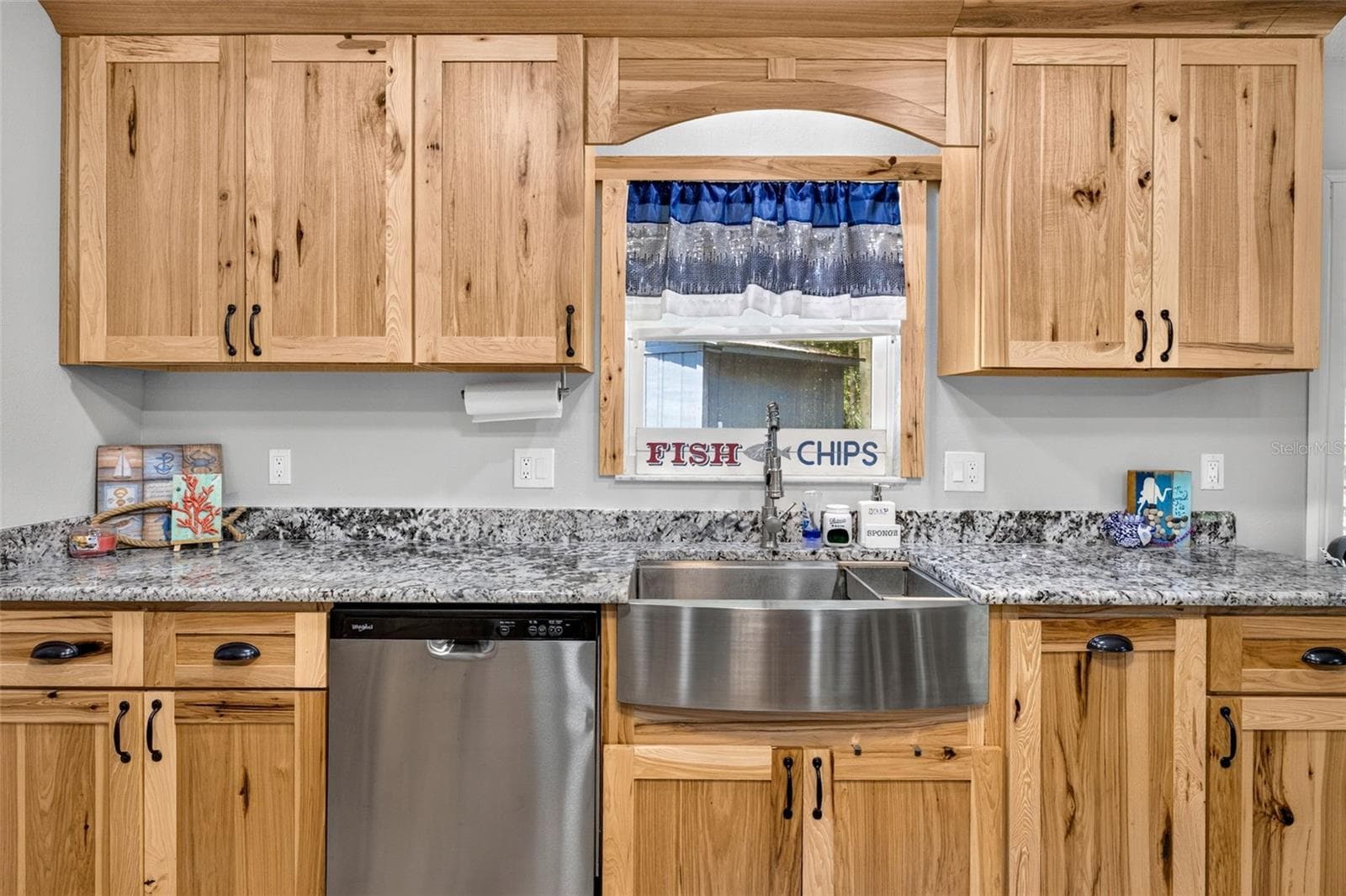 Single Family Residence at 4600 S LEWOODS DR, HOMOSASSA, photo 13 of 88