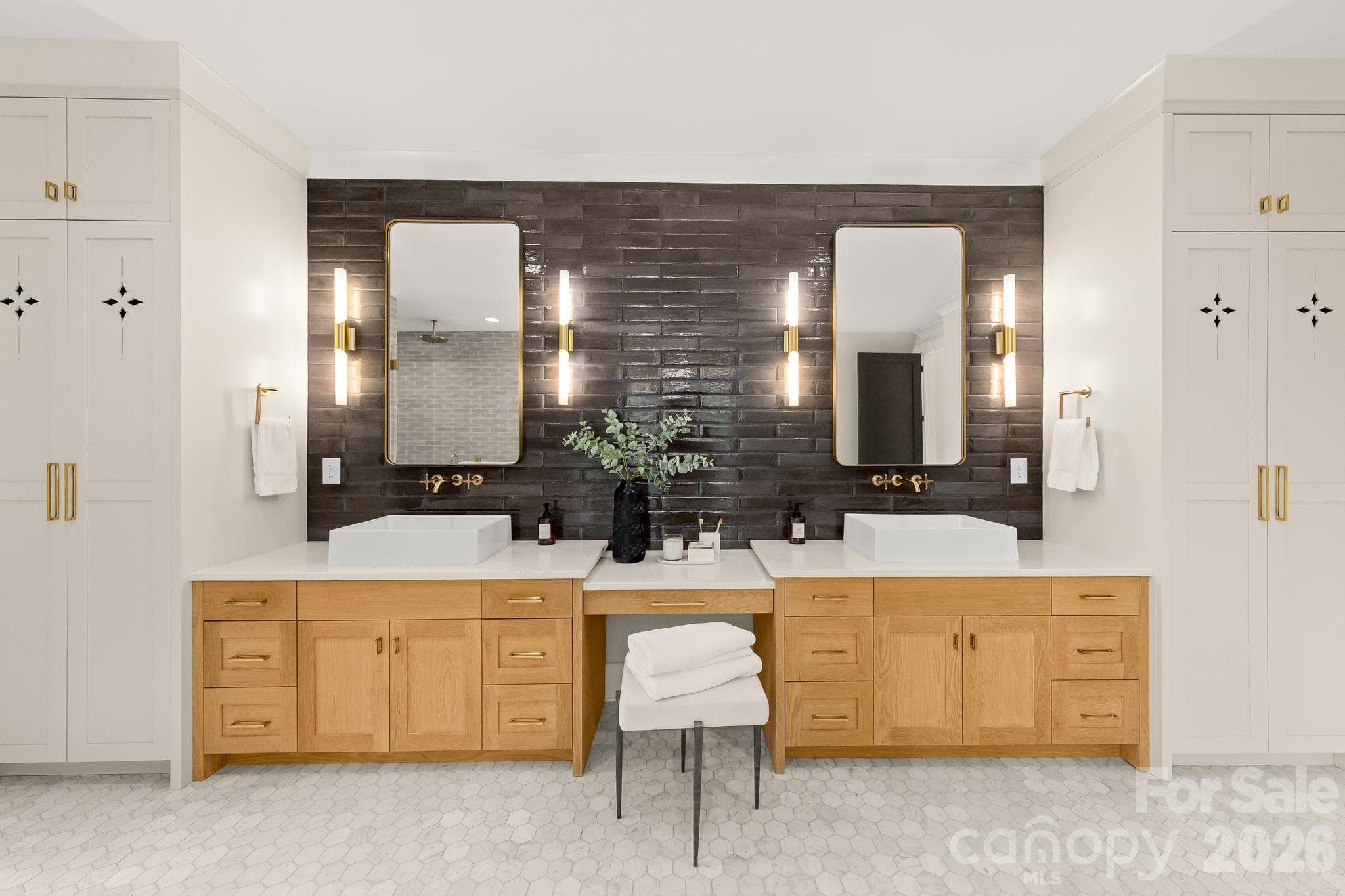 Single Family Residence at Charlotte, photo 32 of 48
