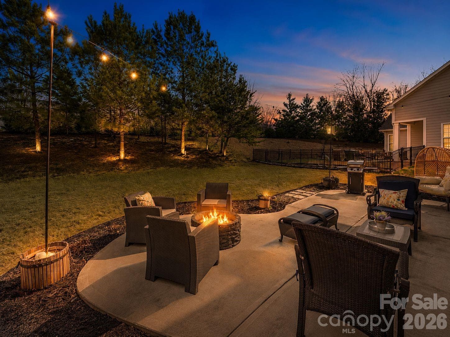 Single Family Residence at 1007 Hamil Ridge Drive, Waxhaw, photo 11 of 48