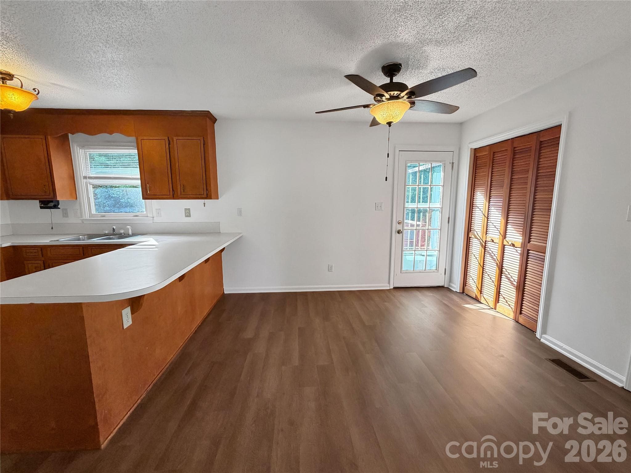Single Family Residence at 315 Southglenn Drive, Shelby, photo 12 of 24