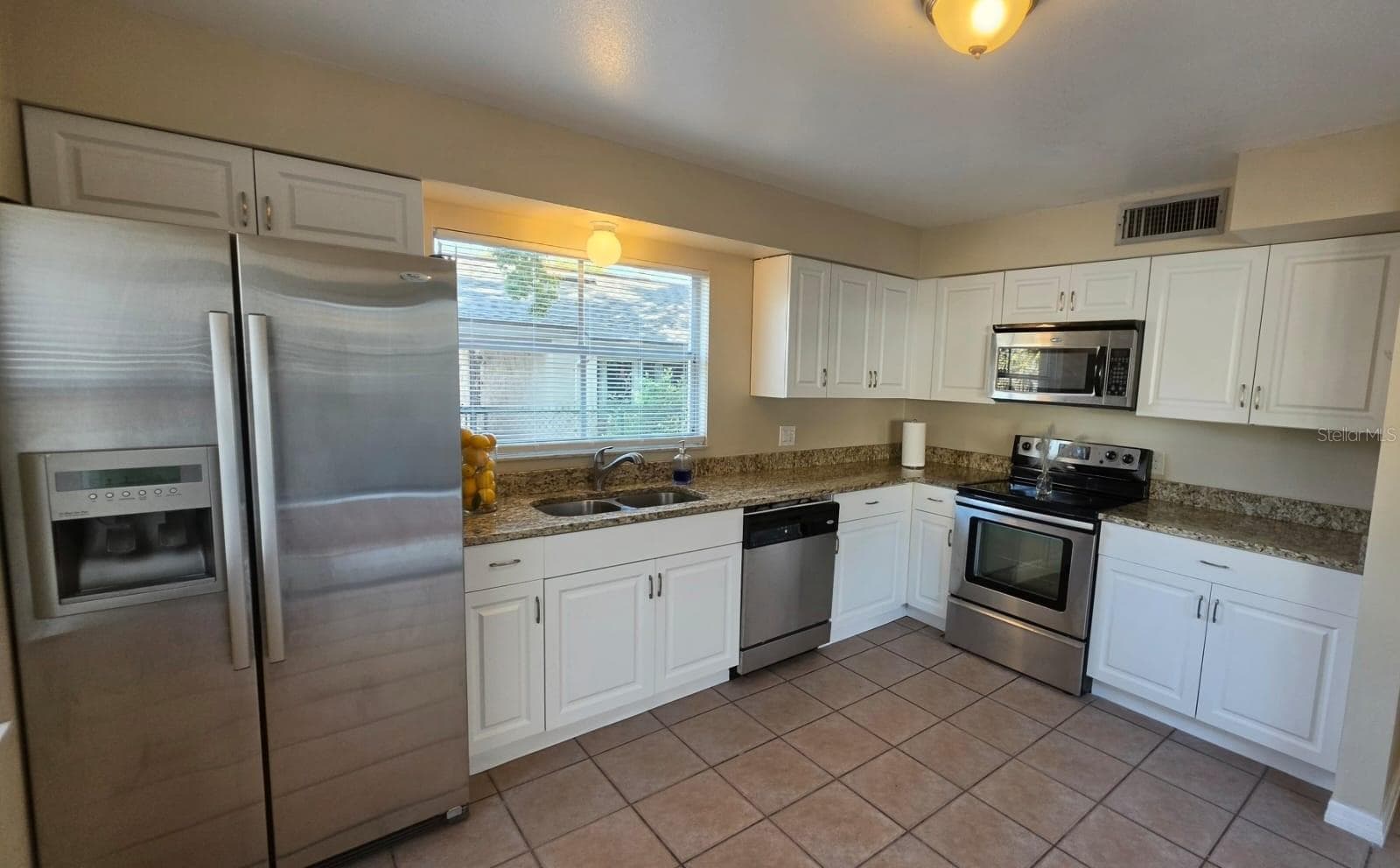 Kitchen - 550 WINDMEADOWS ST #550, ALTAMONTE SPRINGS