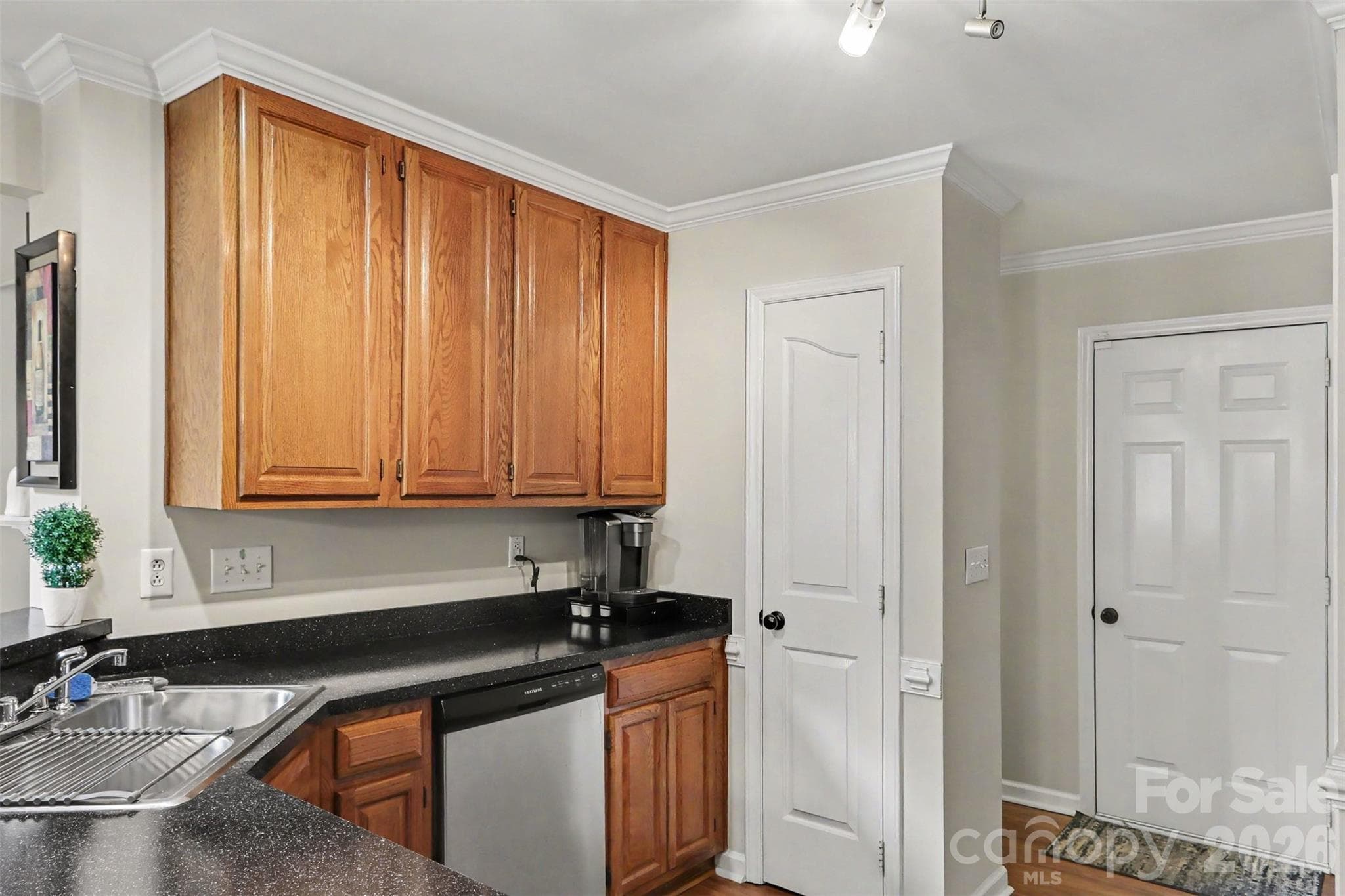 Townhouse at 8606 Fox Chase Lane, Charlotte, photo 16 of 27