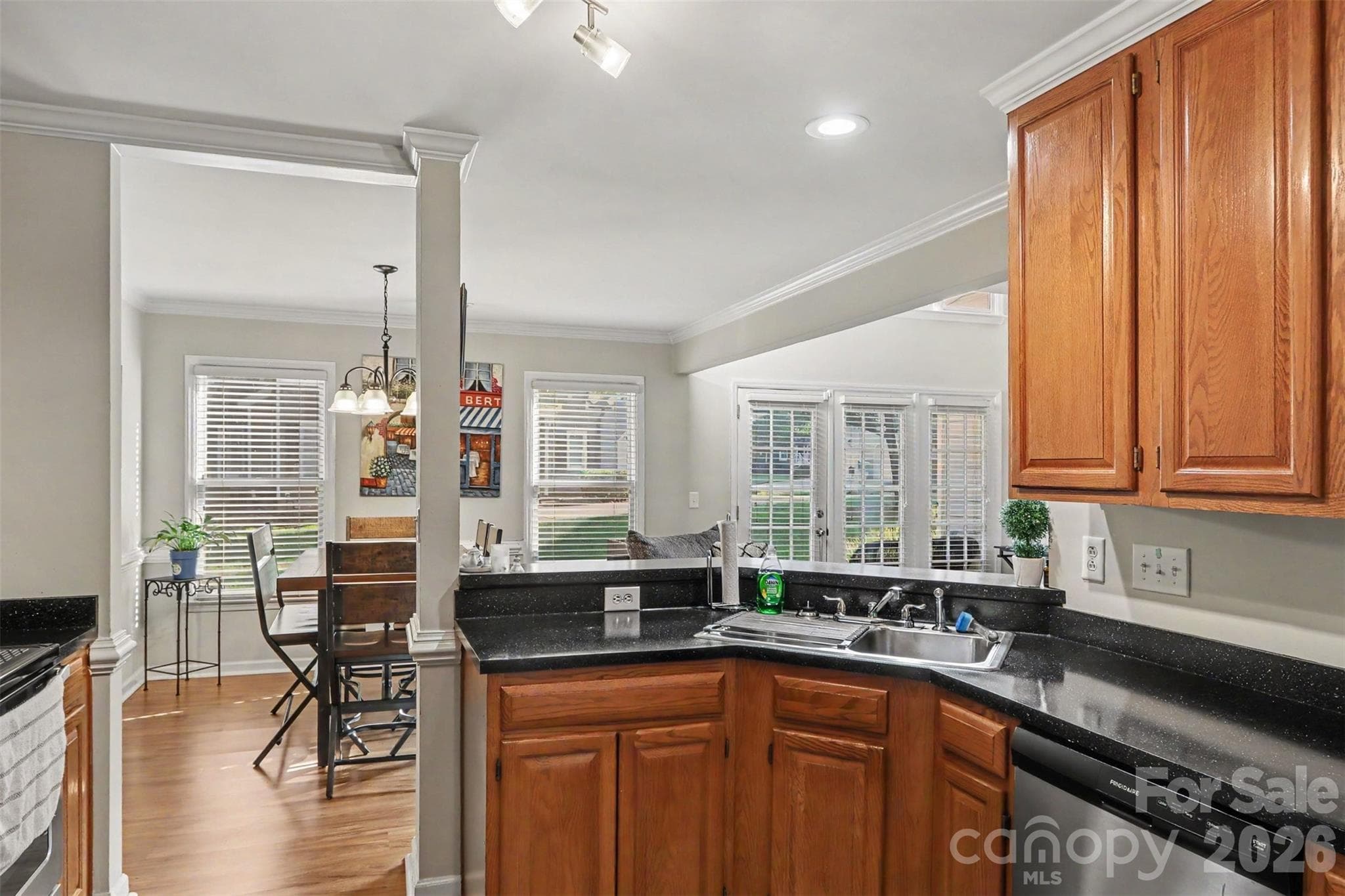 Townhouse at 8606 Fox Chase Lane, Charlotte, photo 5 of 27
