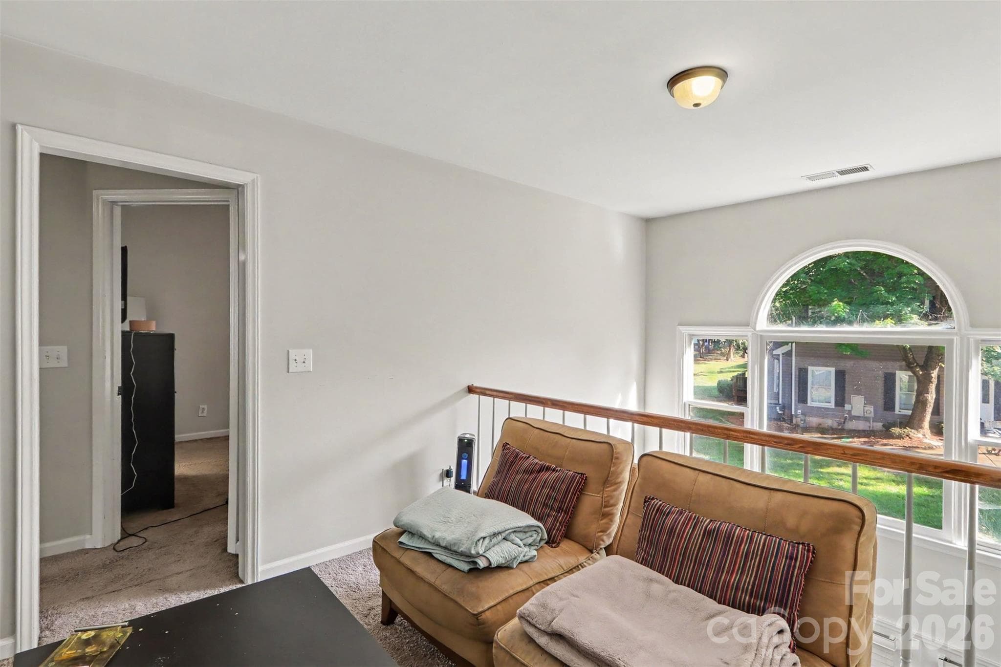 Townhouse at 8606 Fox Chase Lane, Charlotte, photo 6 of 27