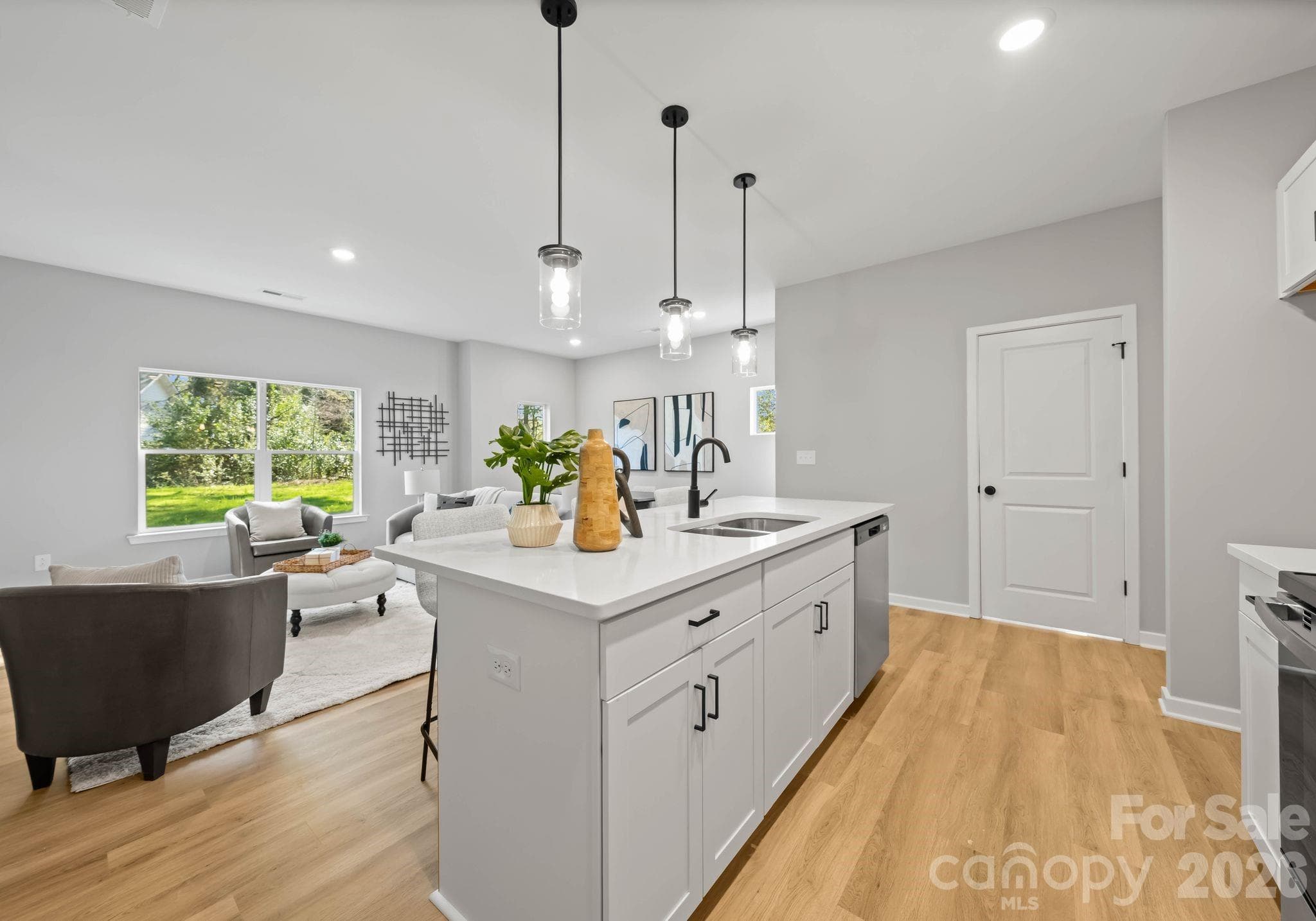 Townhouse at 2017 Custer Street, Charlotte, photo 10 of 21