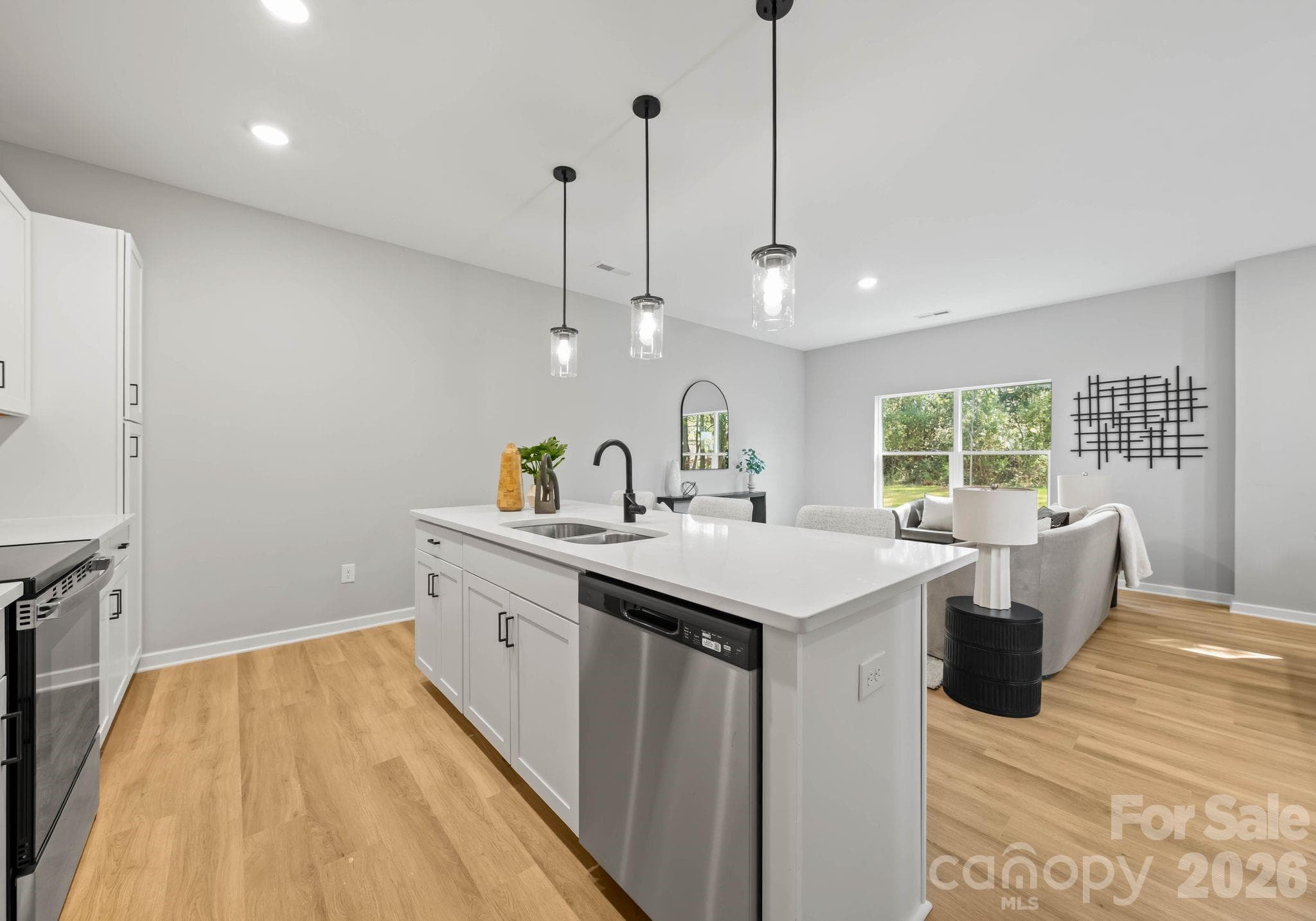 Townhouse at 2013 Custer Street, Charlotte, photo 9 of 21