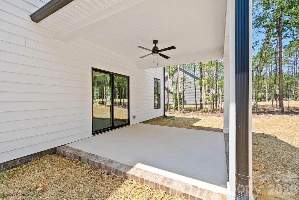 Single Family Residence at 1020 Baylor Grove Road, Monroe, photo 12 of 48