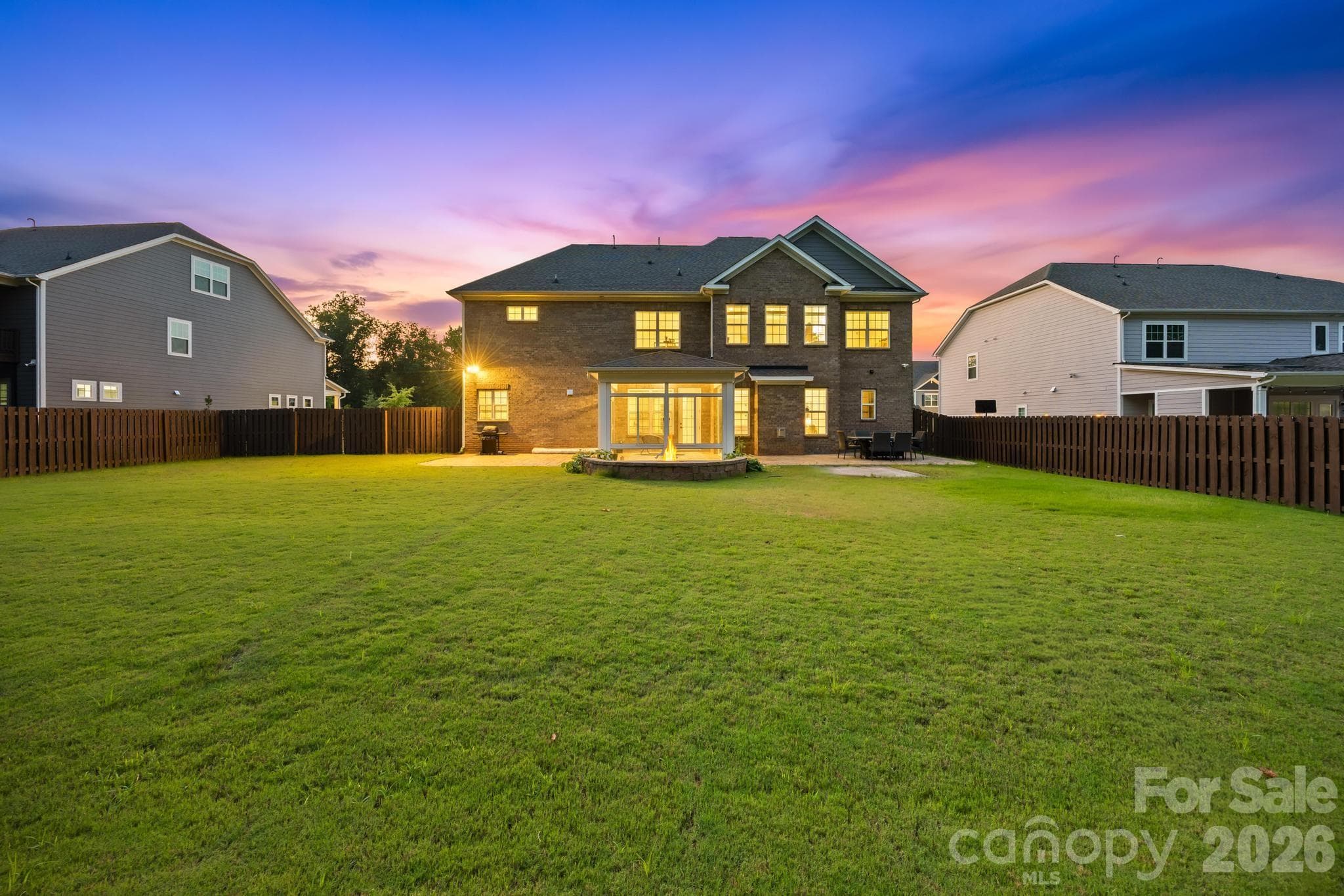 Twilight Backyard - 809 Brown Creek Drive, Matthews