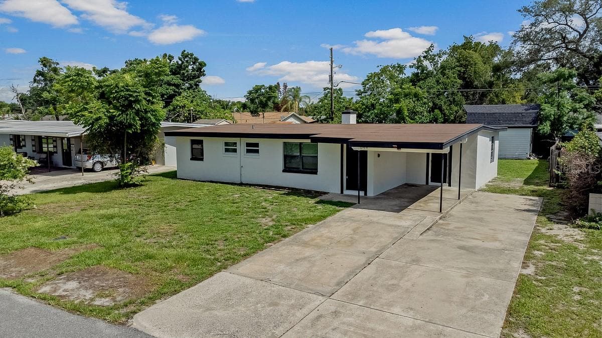 Single Family Residence at 849 LOGAN DR, LONGWOOD, photo 2 of 25
