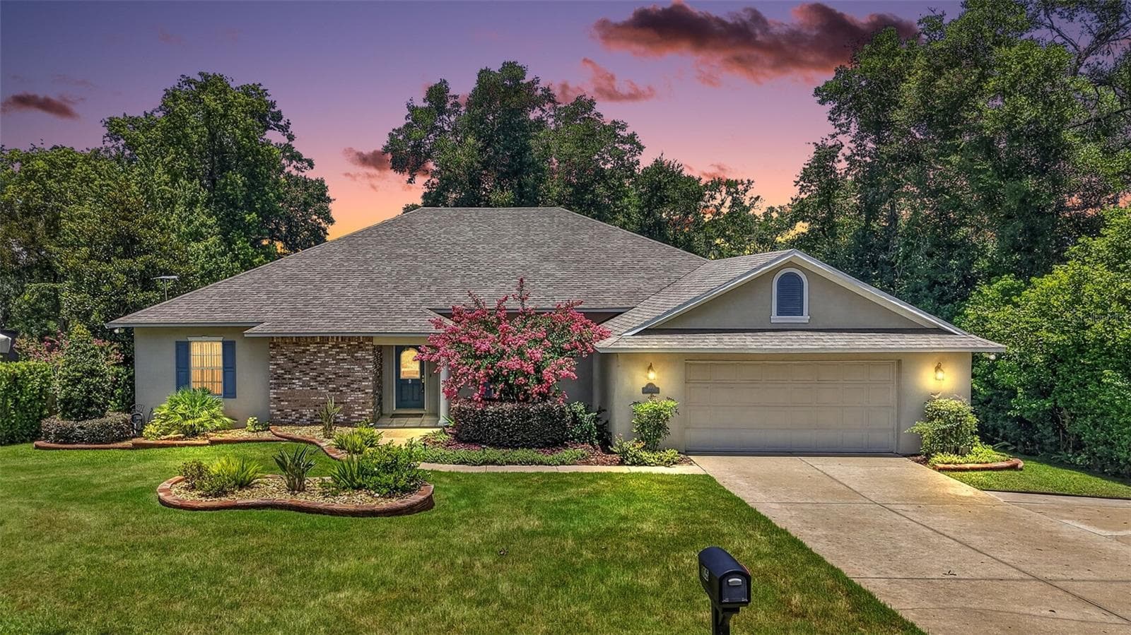 705 HILLTOP CT