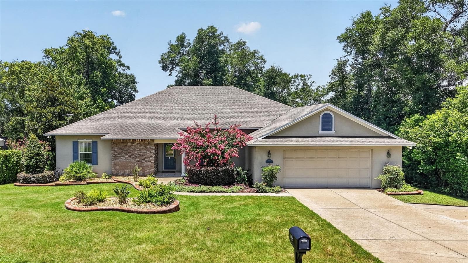 Single Family Residence at 705 HILLTOP CT, MOUNT DORA, photo 3 of 57