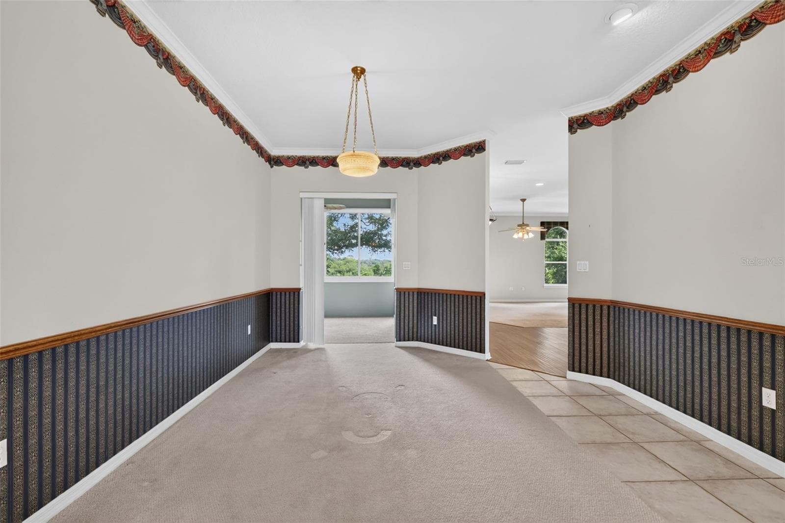 Single Family Residence at 705 HILLTOP CT, MOUNT DORA, photo 9 of 57