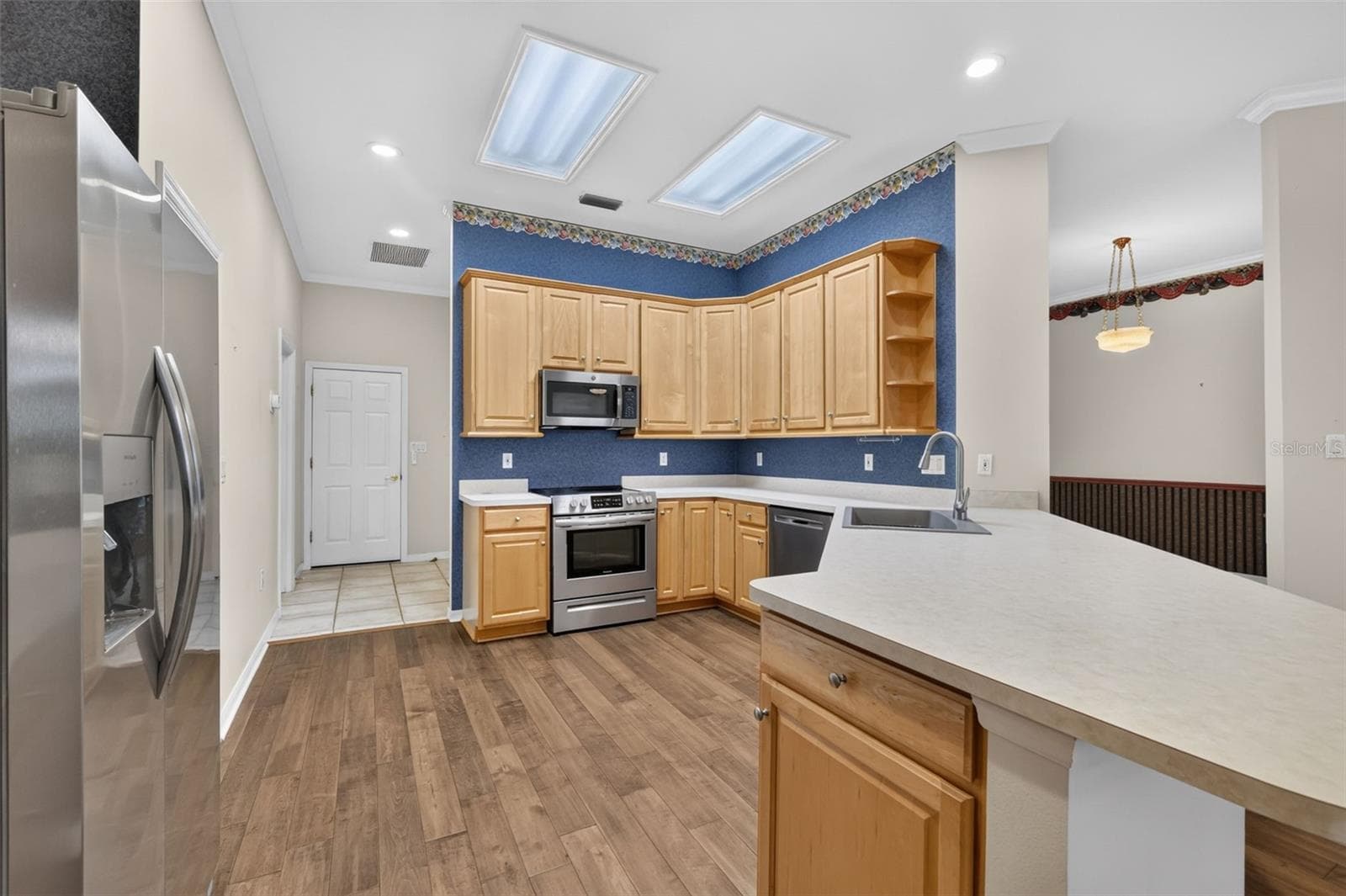 Single Family Residence at 705 HILLTOP CT, MOUNT DORA, photo 17 of 57