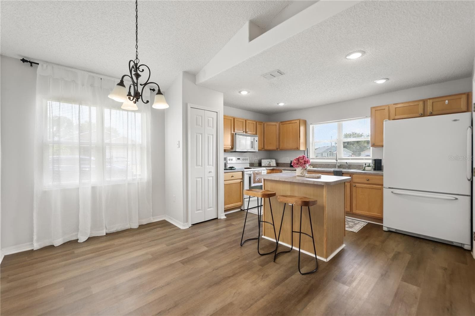Single Family Residence at 2965 COOL BREEZE CIR, ST CLOUD, photo 9 of 25