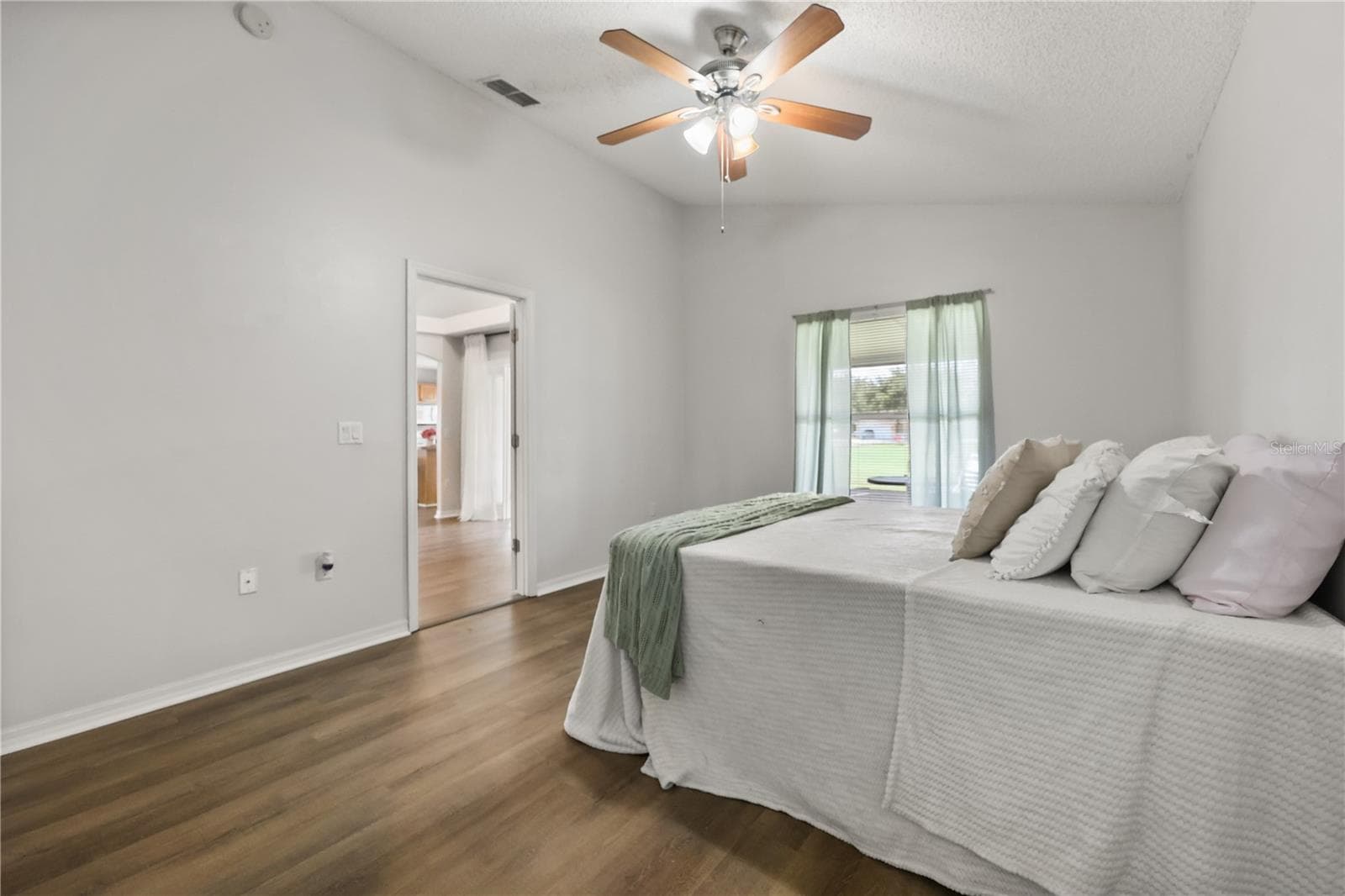 Single Family Residence at 2965 COOL BREEZE CIR, ST CLOUD, photo 11 of 25
