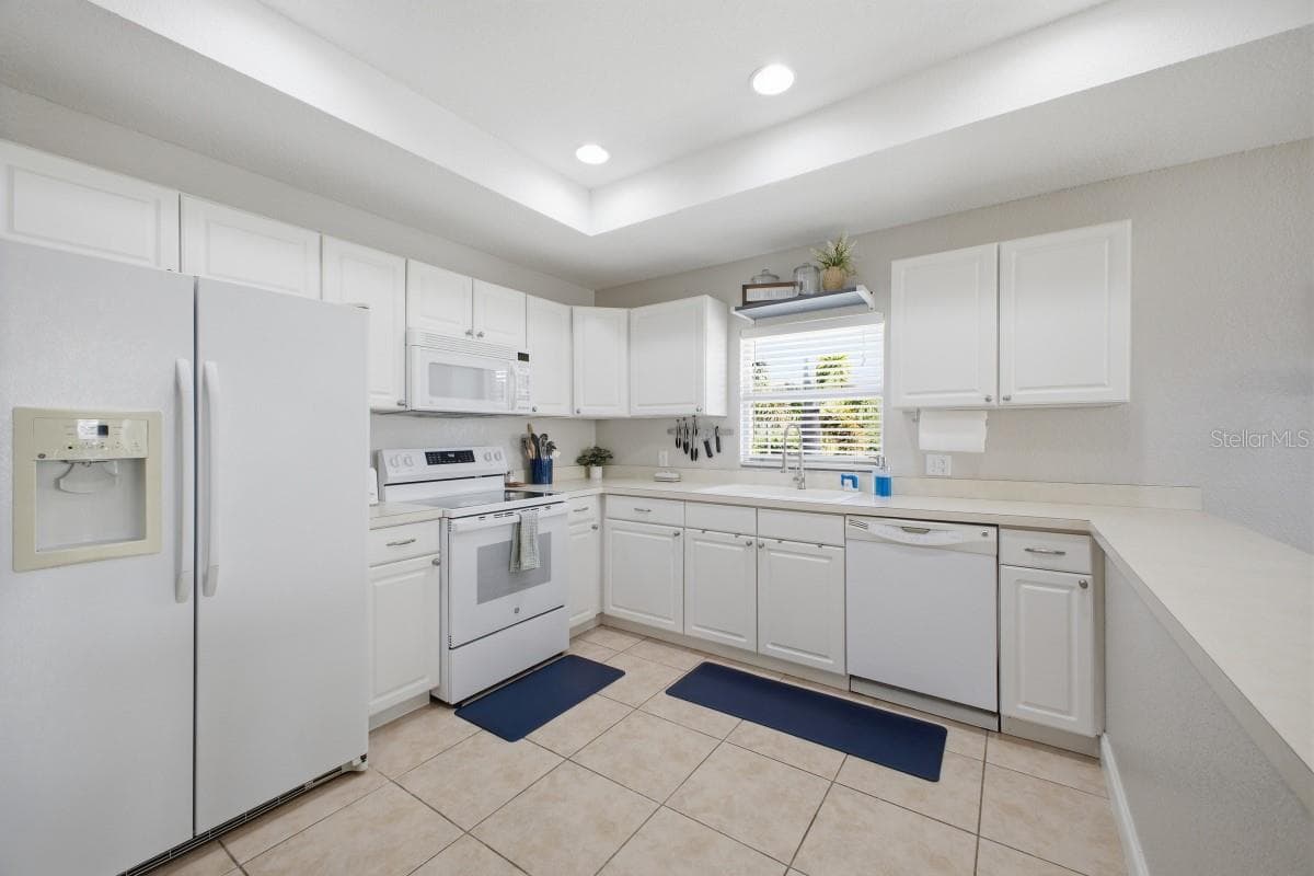 Single Family Residence at 2441 17TH ST W, PALMETTO, photo 3 of 12