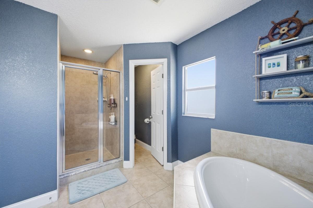 Single Family Residence at 2441 17TH ST W, PALMETTO, photo 5 of 12