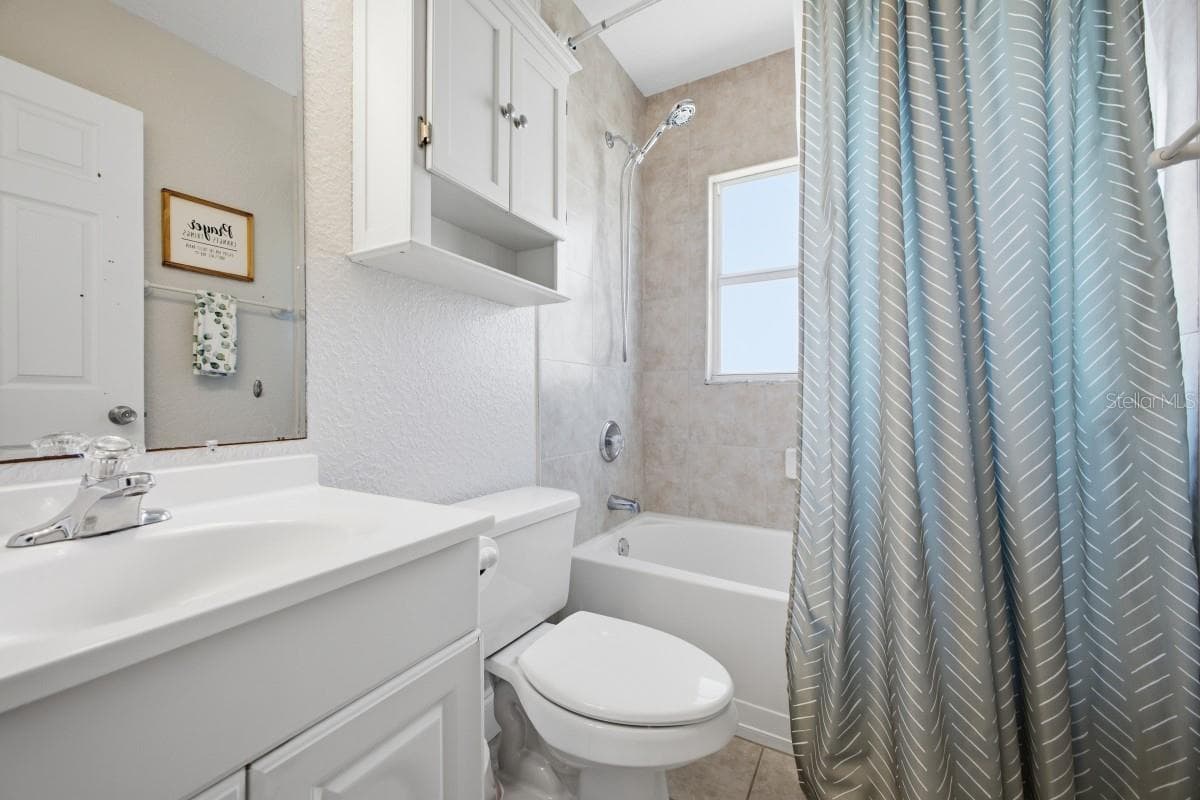 Single Family Residence at 2441 17TH ST W, PALMETTO, photo 8 of 12