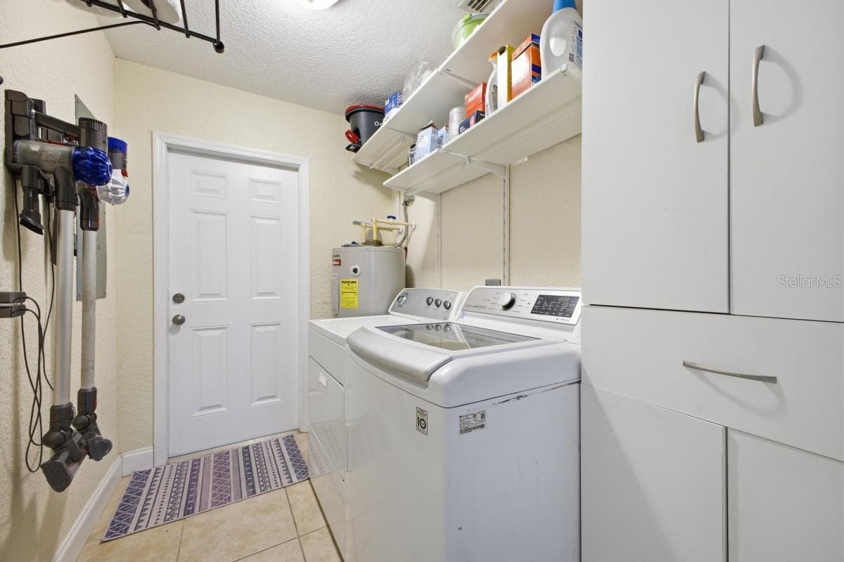 Single Family Residence at 2441 17TH ST W, PALMETTO, photo 9 of 12