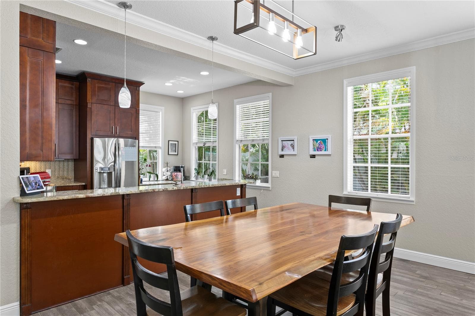 Single Family Residence at 3319 W VILLA ROSA ST, TAMPA, photo 9 of 39