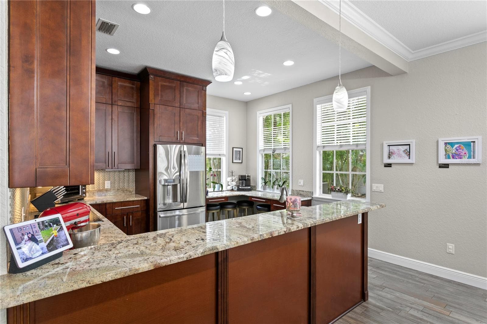 Single Family Residence at 3319 W VILLA ROSA ST, TAMPA, photo 11 of 39